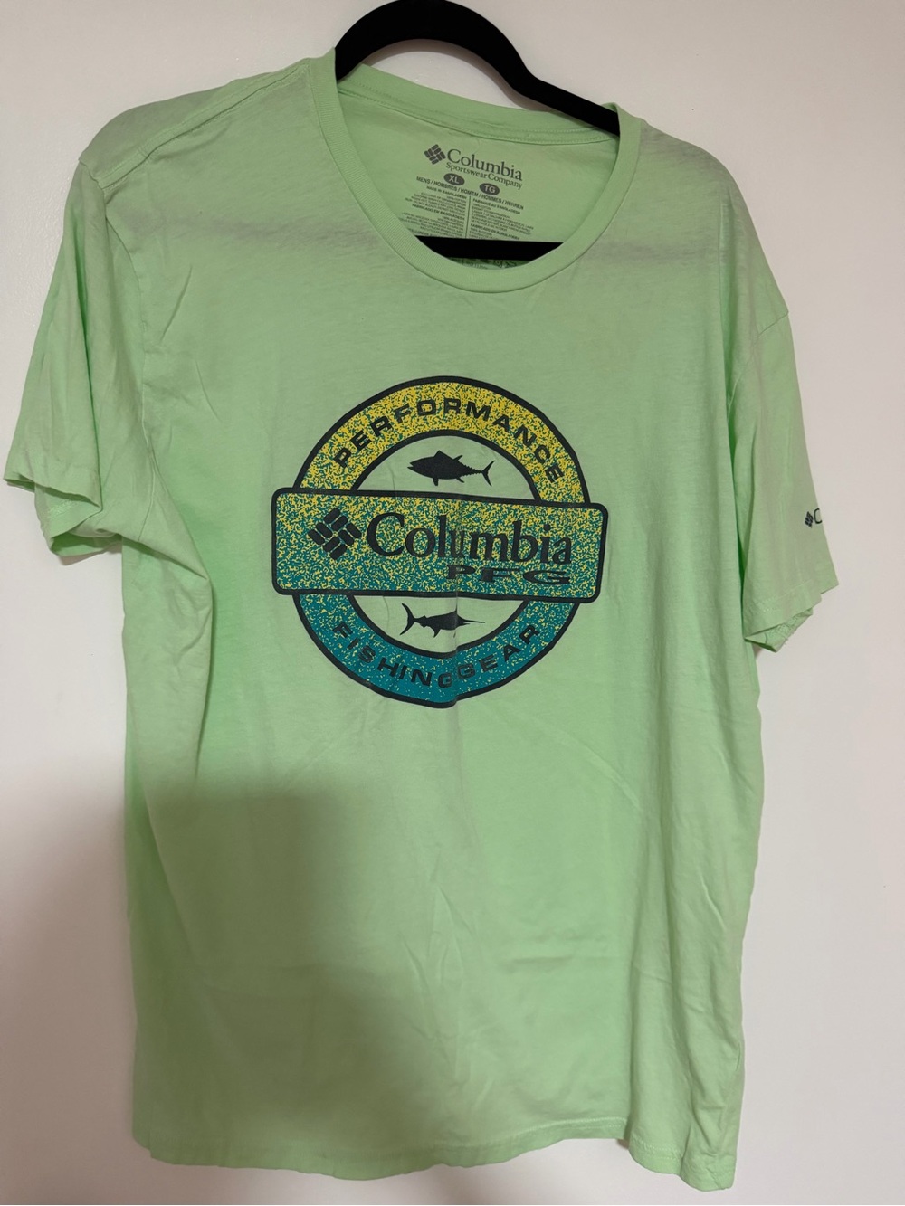 Columbia Men’s Short Sleeve Fishing Tee in Mint Green with Teal Logo